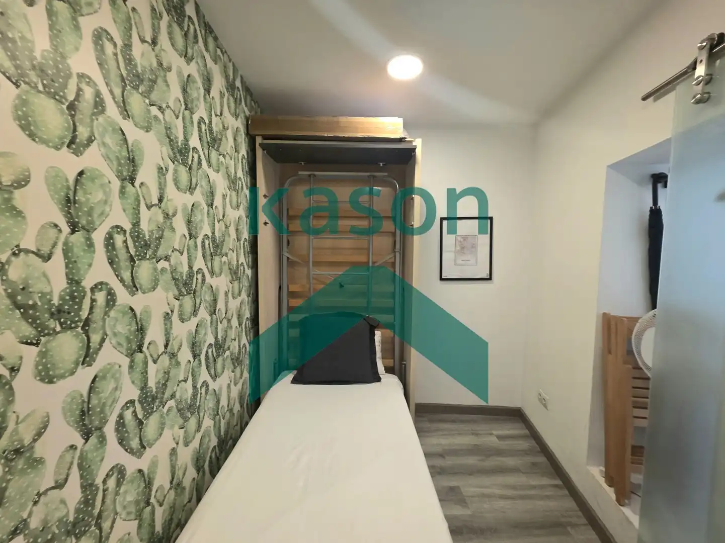 Bedroom of Flat for sale in Madrid  with Air Conditioner, Heating and Furnished