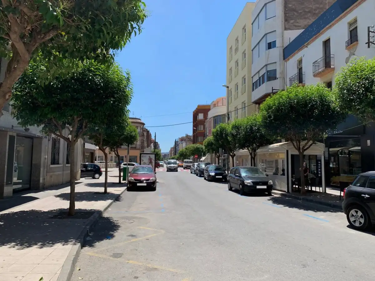 Vista exterior de Edificio en venta en Amposta