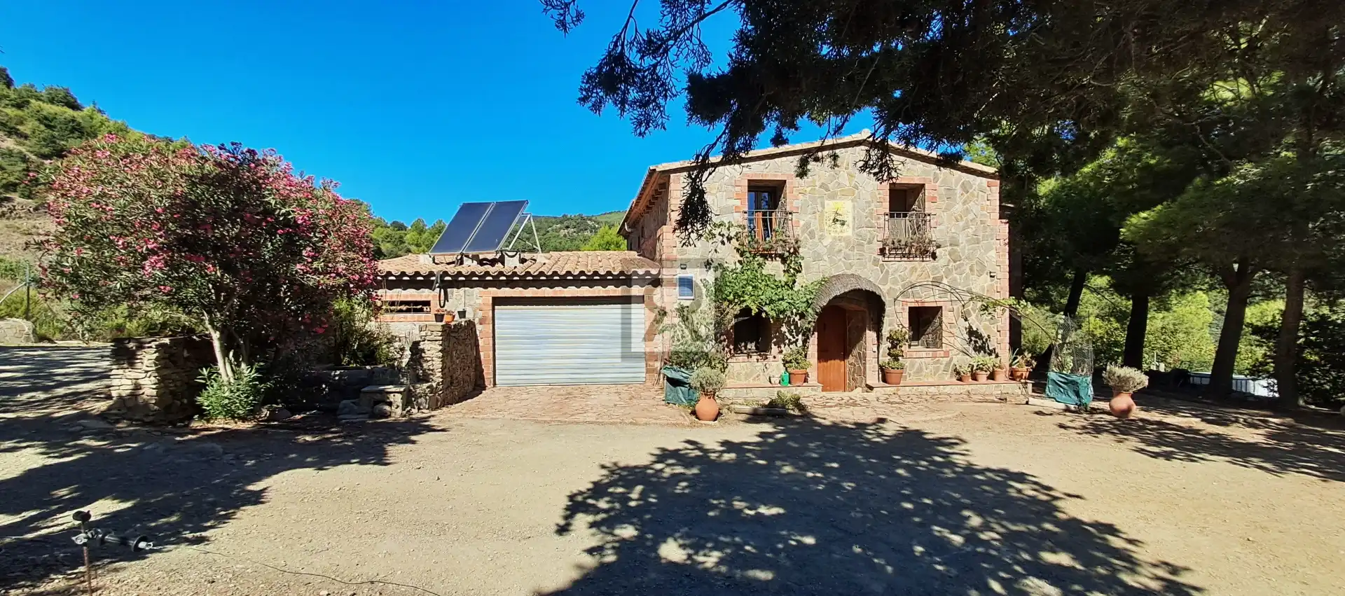 Vista exterior de Finca rústica en venta en L'Albiol con Calefacción, Jardín privado y Piscina