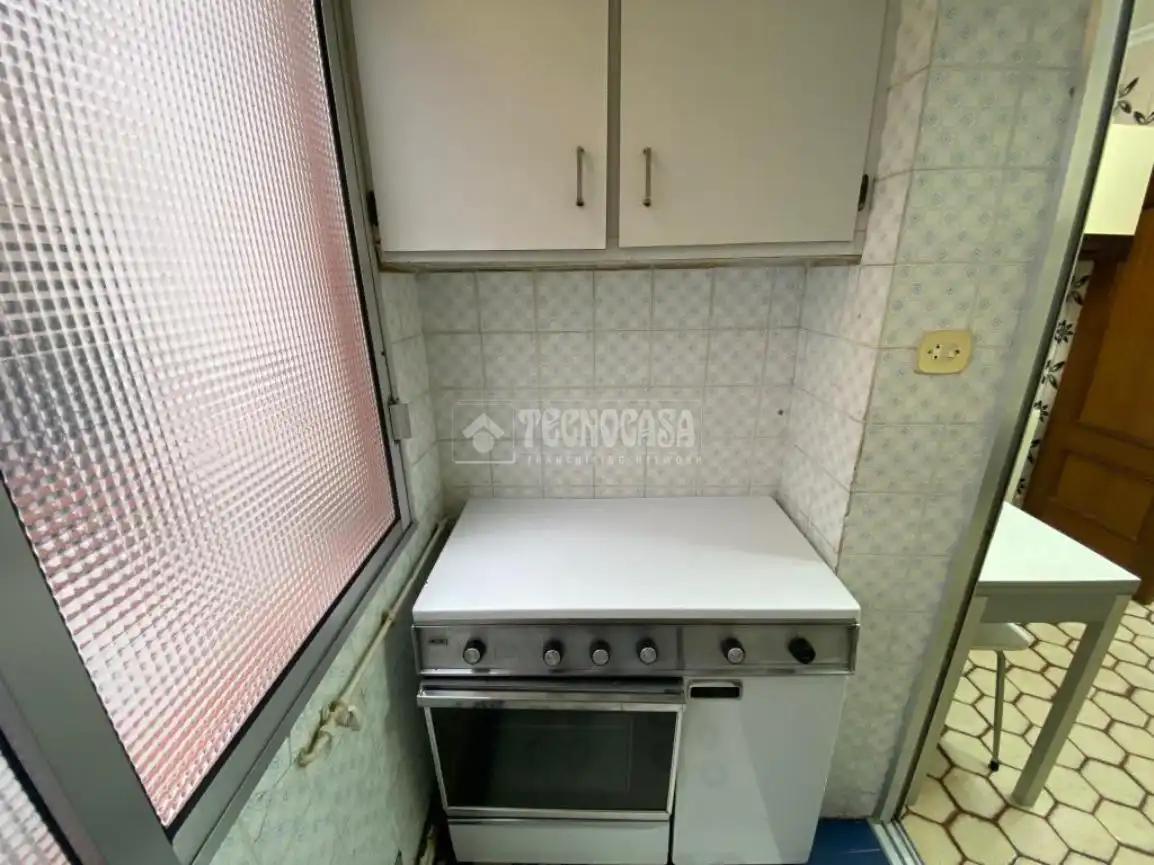 Cocina de Piso en venta en Valladolid con Calefacción, Parquet y Terraza