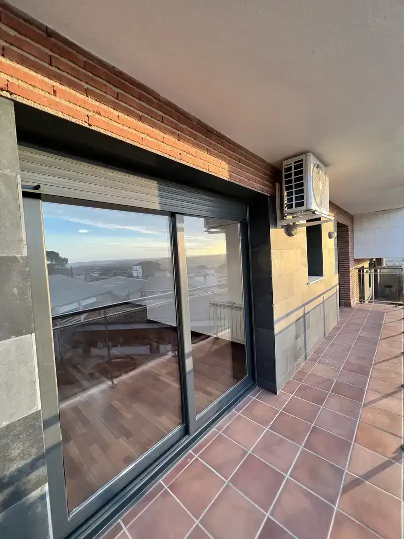 Terrasse von Wohnung zur Miete in Albesa mit Klimaanlage, Parkett und Möbliert