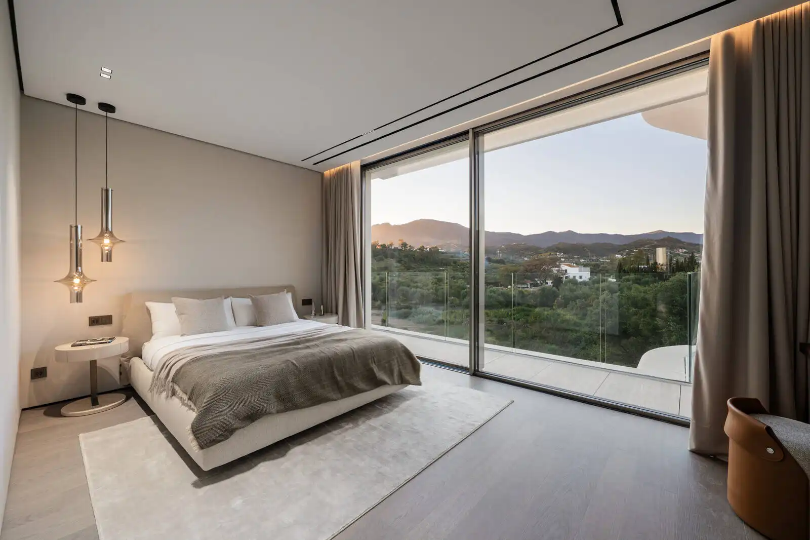 Bedroom of Apartments for sale in Estepona  with Air Conditioner, Terrace and Storage room
