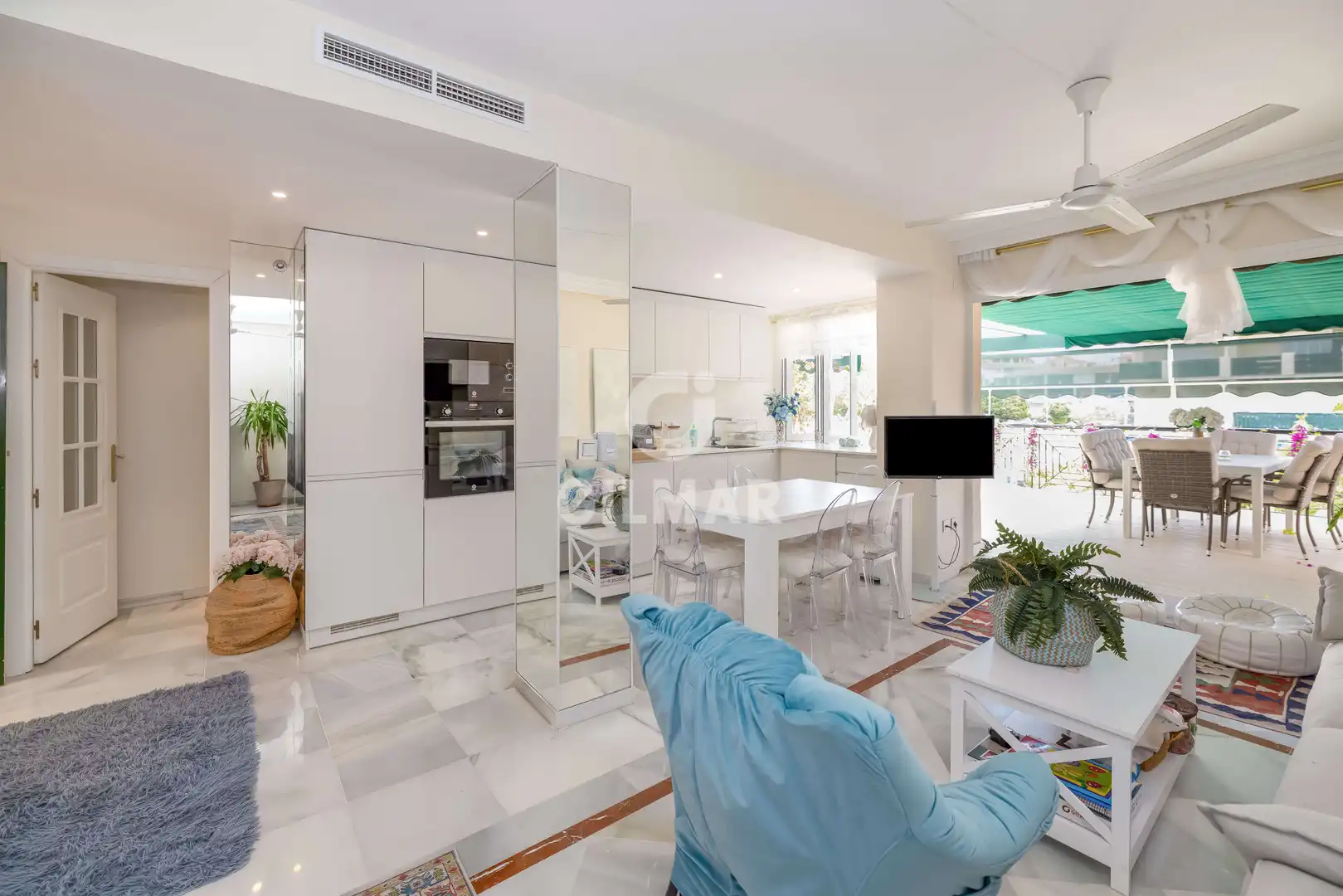 Exterior view of Apartments for sale in Marbella  with Heating, Swimming Pool and Furnished