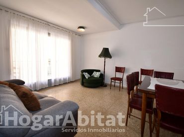 Piso con balcón en venta en Calle Calle San Carlos