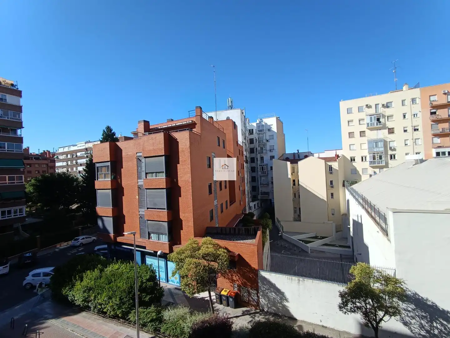 Exterior view of Flat for rent in Madrid  with Air Conditioner, Heating and Private garden