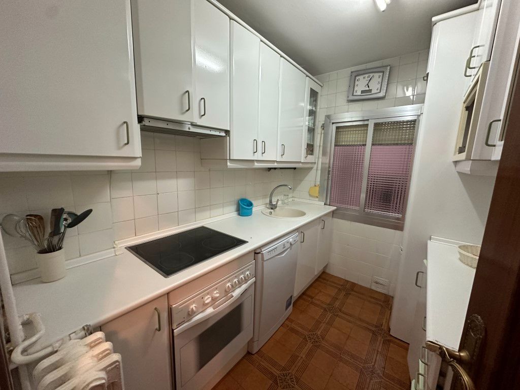 Kitchen of Flat to rent in Cuenca Capital  with Heating and Furnished