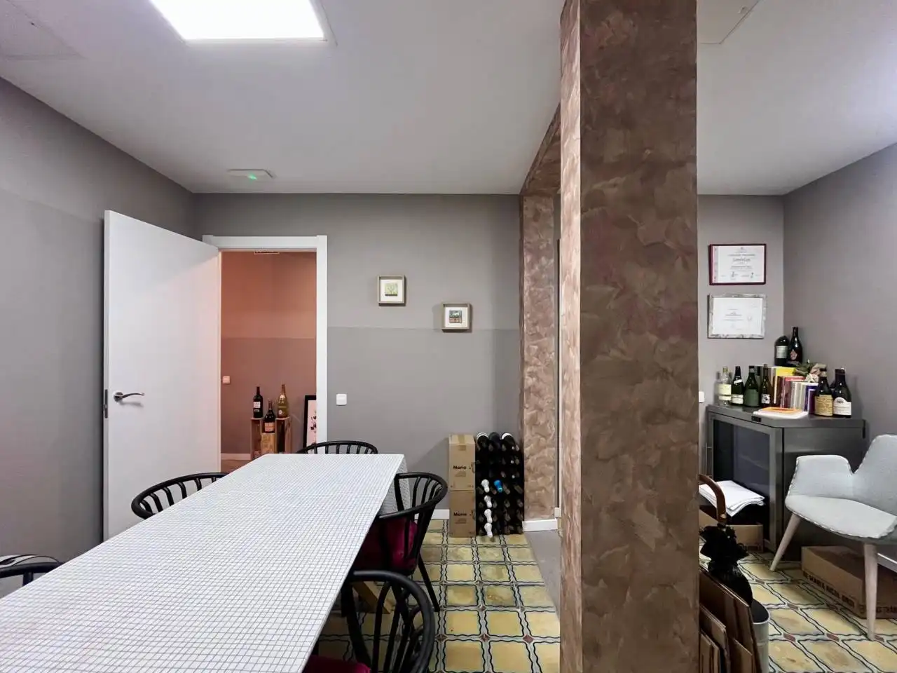 Esszimmer von Geschaftsraum zur Miete in Sant Sadurní d'Anoia mit Klimaanlage