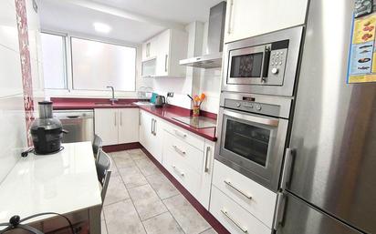 Kitchen of Flat for sale in Elche / Elx  with Balcony