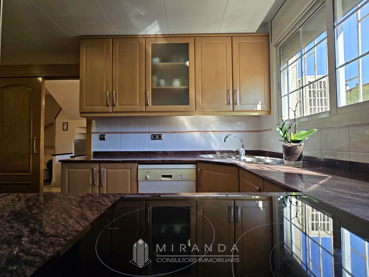 Cocina de Casa adosada en venta en Granollers con Aire acondicionado, Calefacción y Jardín privado