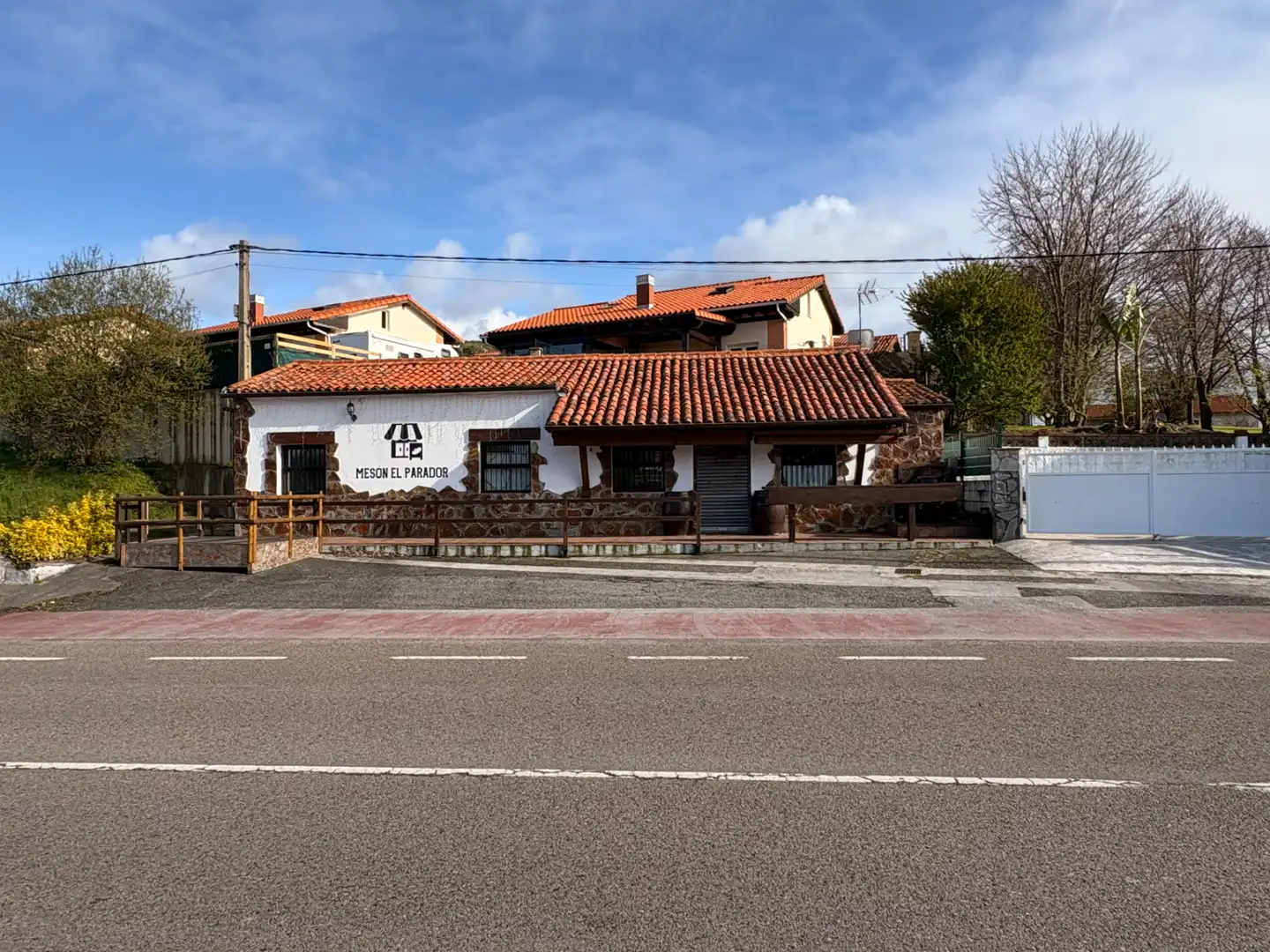 Local en venda en Suances amb Terrassa i Moblat
