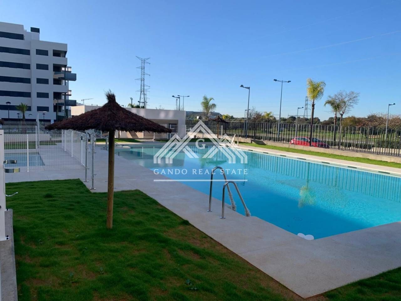 Pis de lloguer a Calle Manuel Ríos Moreno, Entrenúcleos