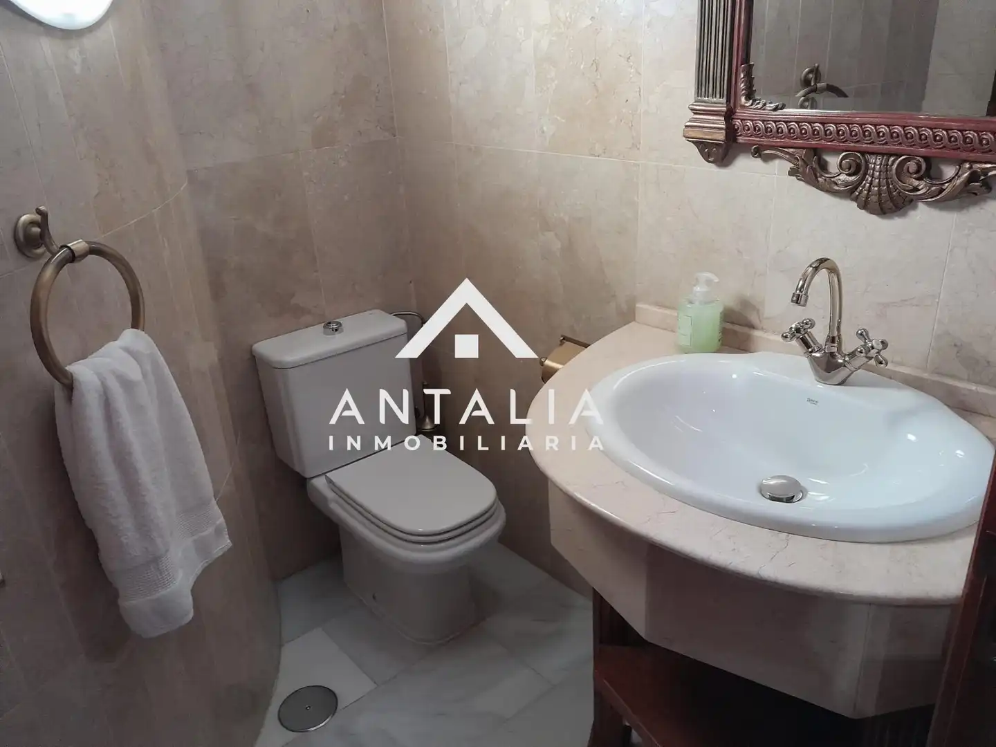 Bany de Casa o xalet en venda en Cáceres amb Aire condicionat, Calefacció i Terrassa