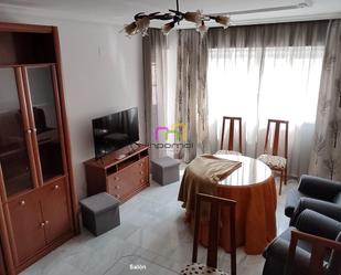 Living room of Flat to rent in Badajoz Capital  with Heating, Parquet flooring and Balcony