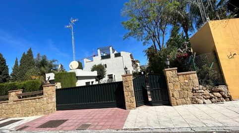 Foto 2 de Casa adosada en venda a Avenida Grecia, 1, Nagüeles Alto, Marbella