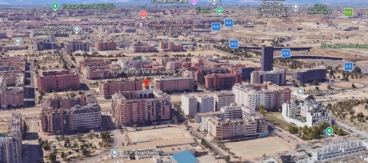 Vista exterior de Apartamento en venta en Madrid con Trastero, Amueblado y Balcón