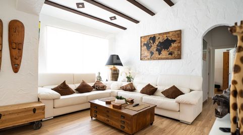 Villa exclusiva de 400 m con piscina y jardín a 100 m de la playa en Alcanar, Tarragona., imagen 3