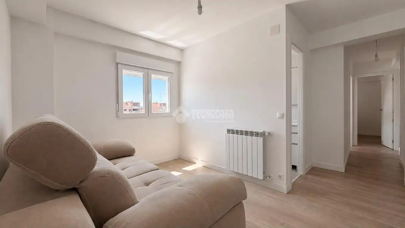 Flat with lift for sale in Moratalaz, imagen 2