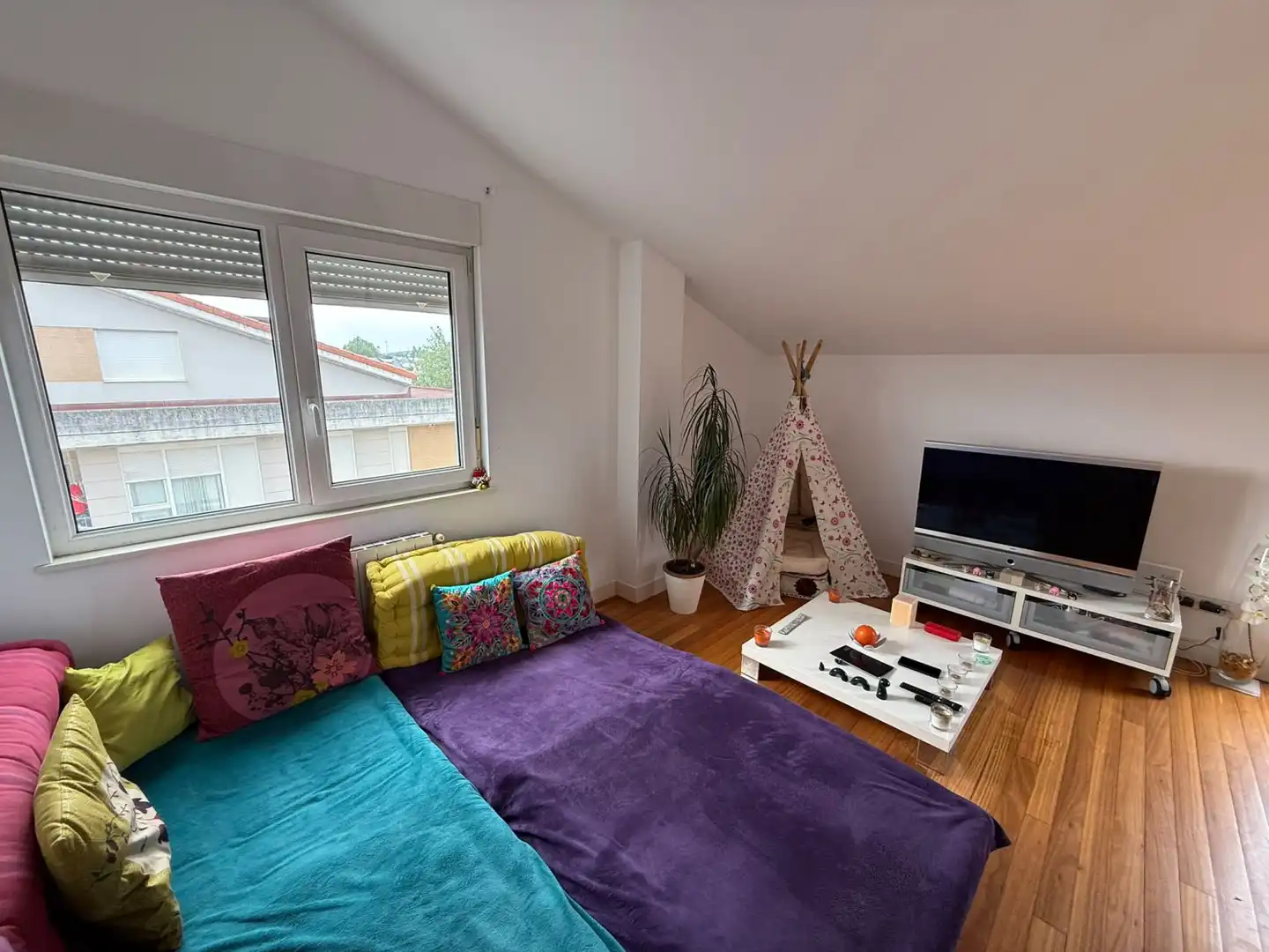 Living room of Attic for sale in Entrambasaguas  with Heating, Parquet flooring and Terrace