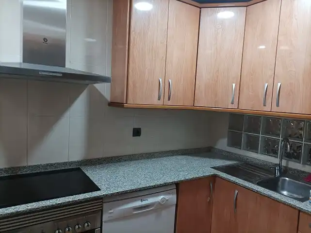 Appartement avec balcon à vendre à Carrer d'Enric Prat de la Riba 1, imagen 4