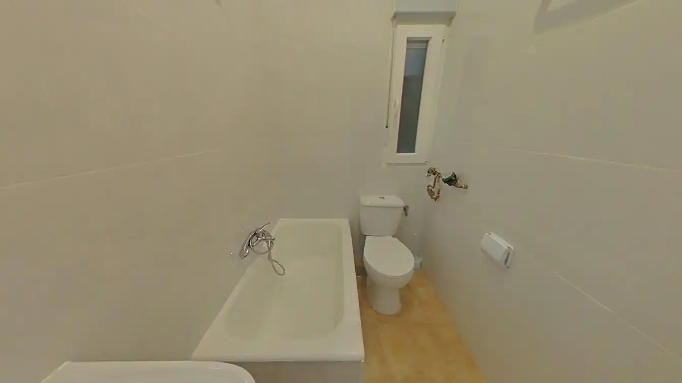Baño de Piso en venta en Madrid con Horno