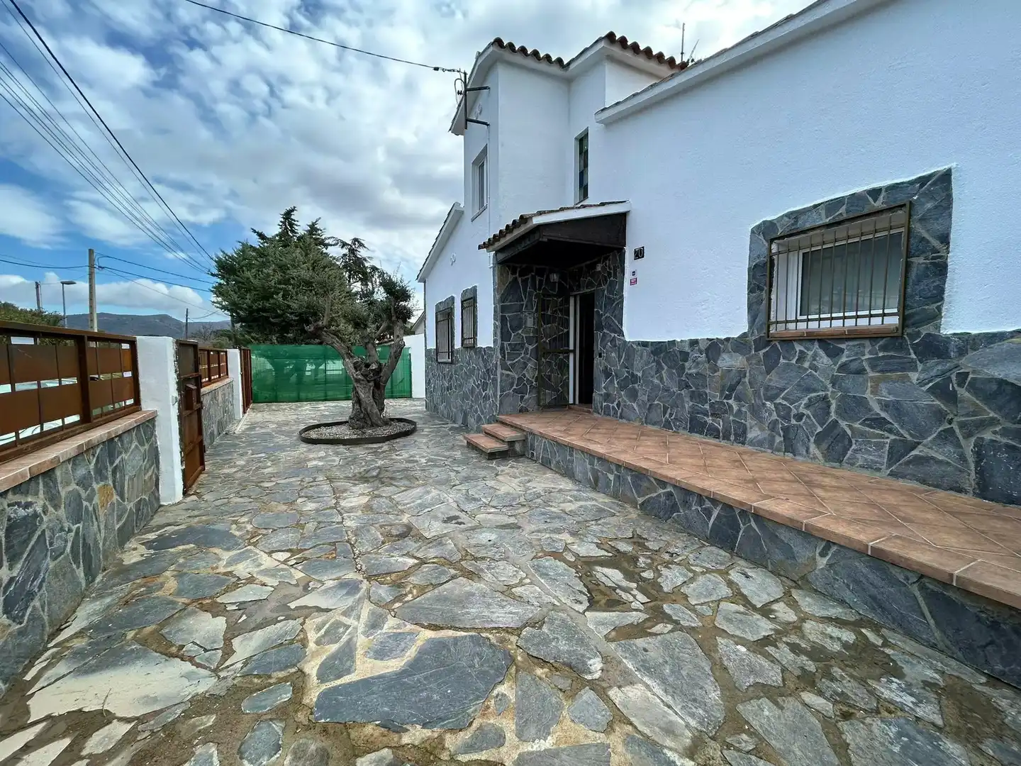 Vista exterior de Casa o xalet en venda en Roses amb Aire condicionat, Calefacció i Jardí privat