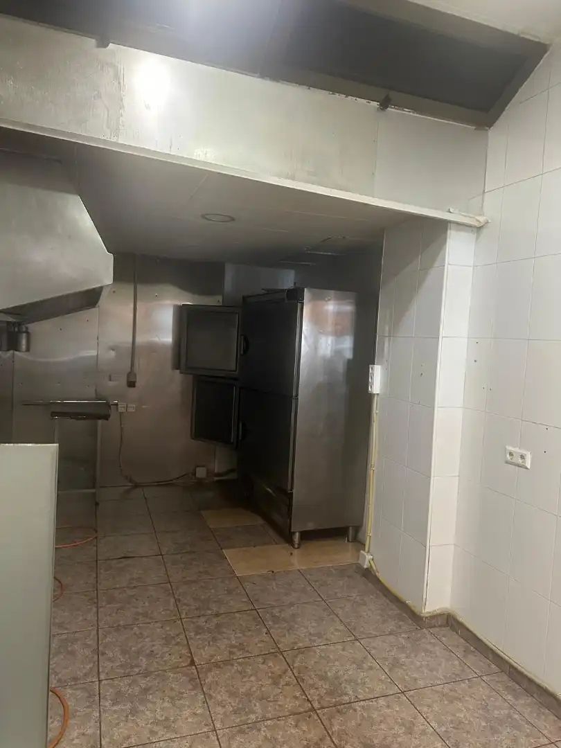 Business premises to rent in Carrer Cronista Pareja 83, imagen 7