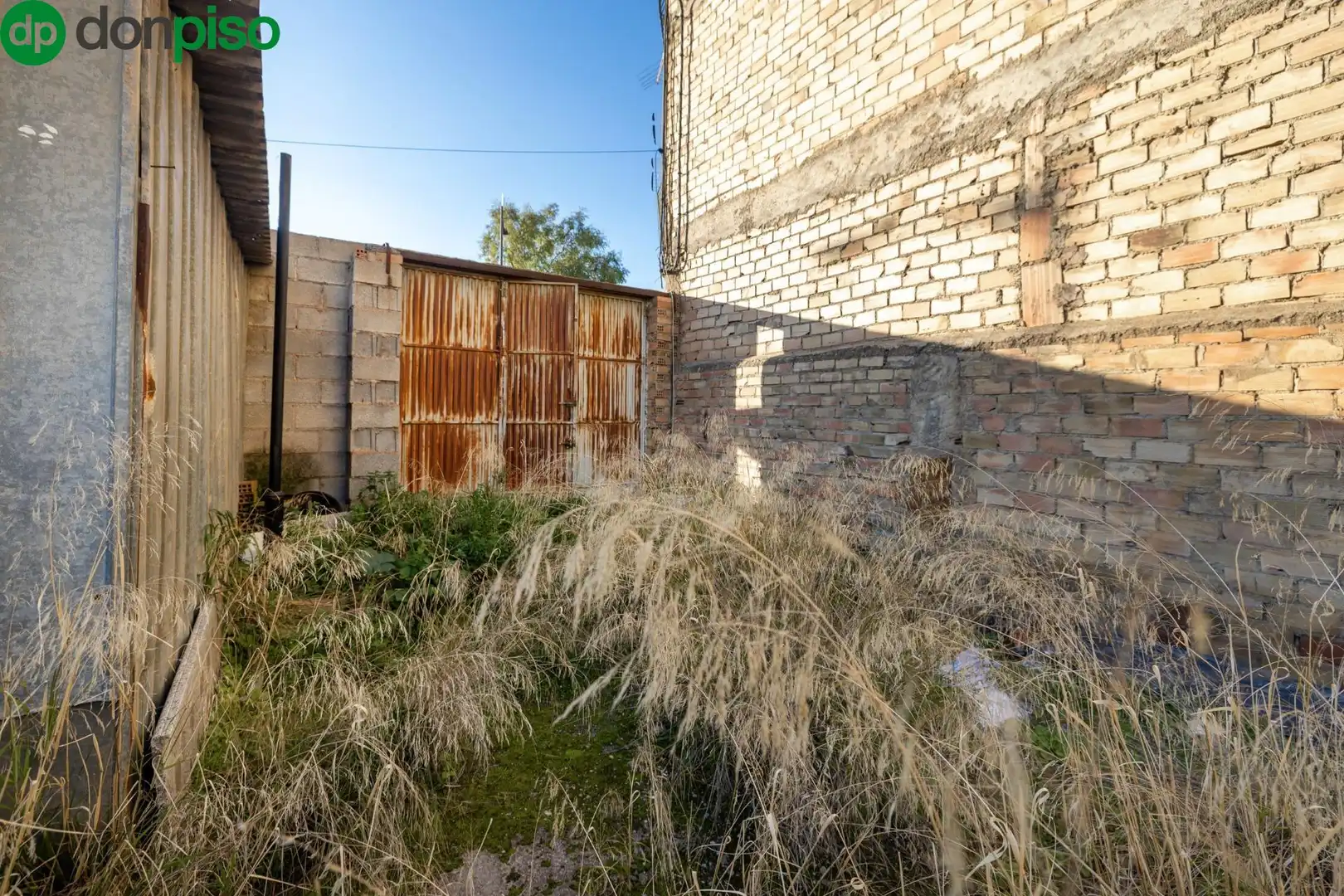 Residential for sale in Calle de Tierno Galván, 5, Avda. De los Ogíjares