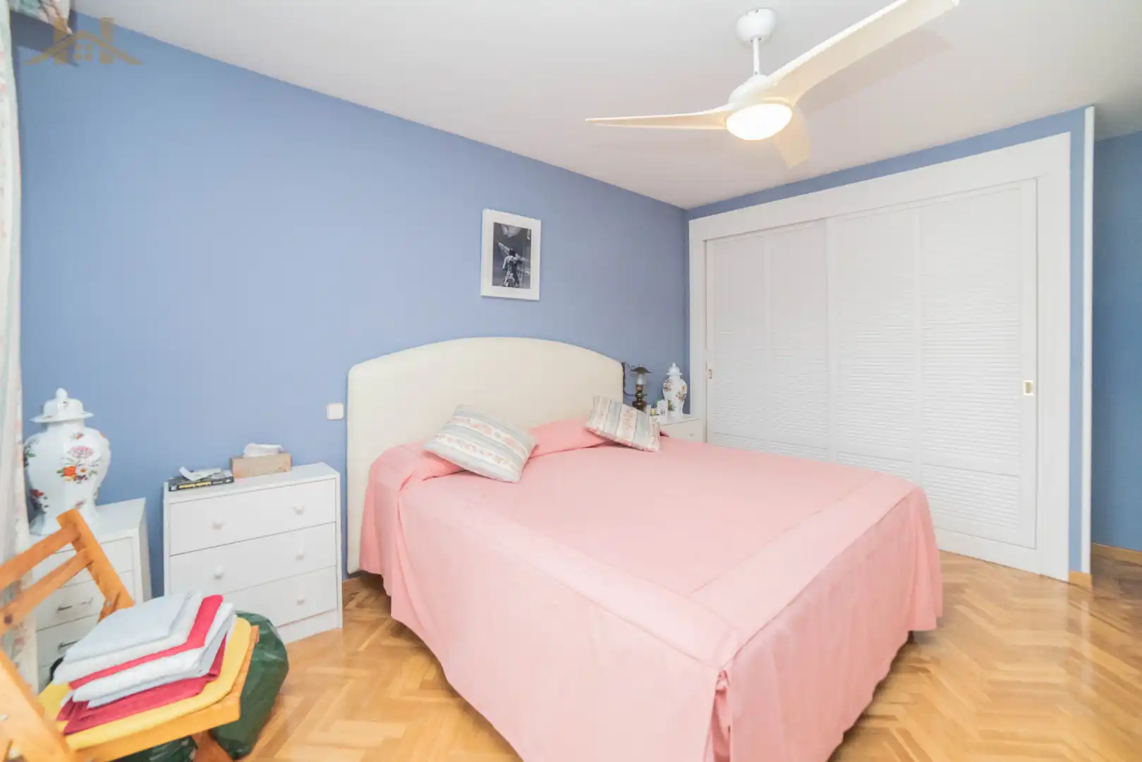 Habitación de Casa adosada en venta en Torrelodones con Amueblado