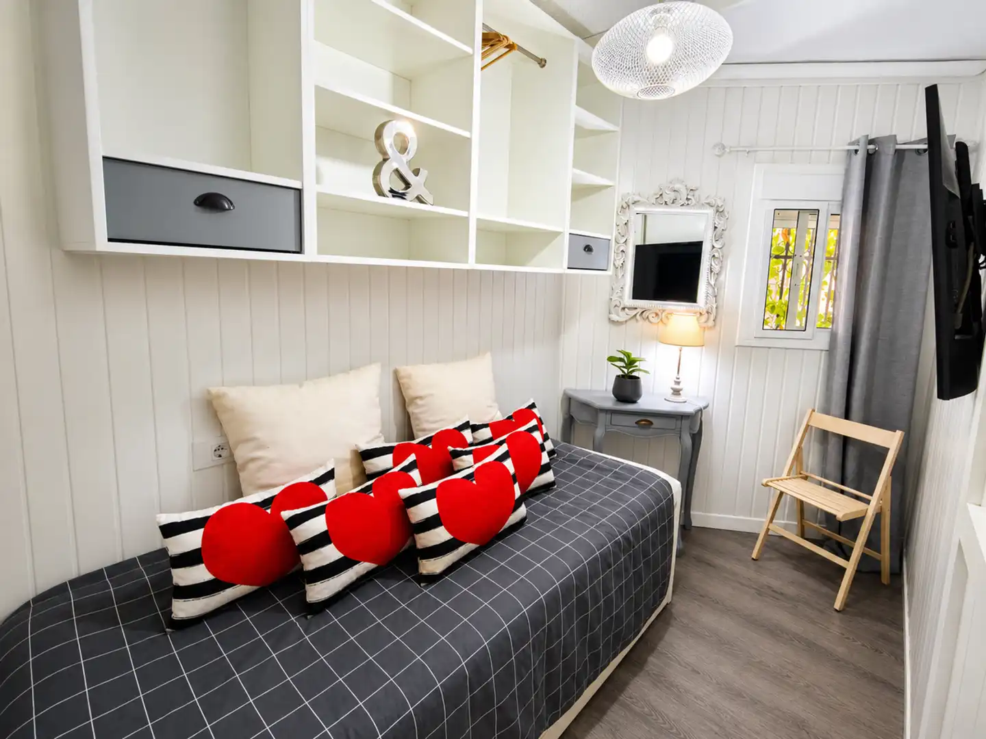 Dormitori de Apartament en venda en Manilva amb Aire condicionat, Terrassa i Piscina