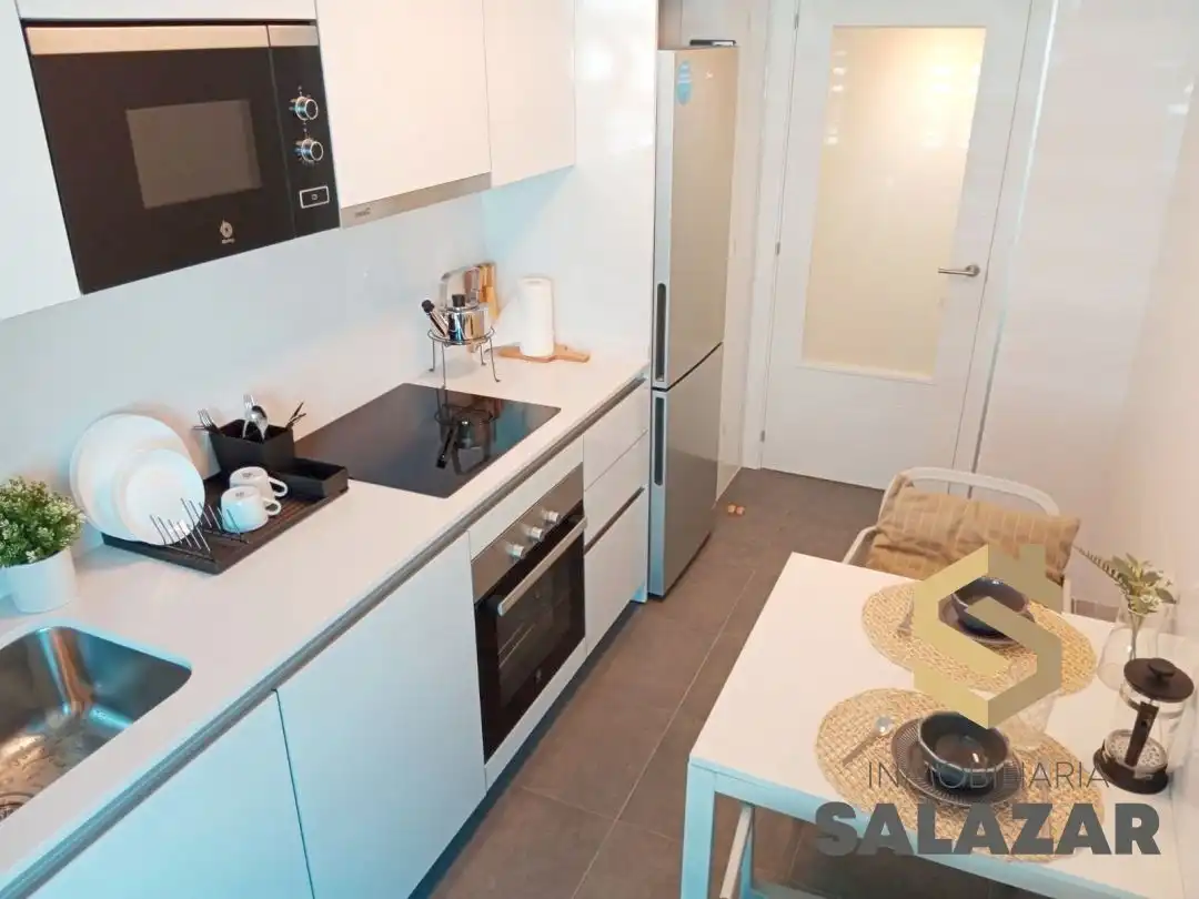 Cocina de Ático de alquiler en Bilbao  con Calefacción, Jardín privado y Terraza