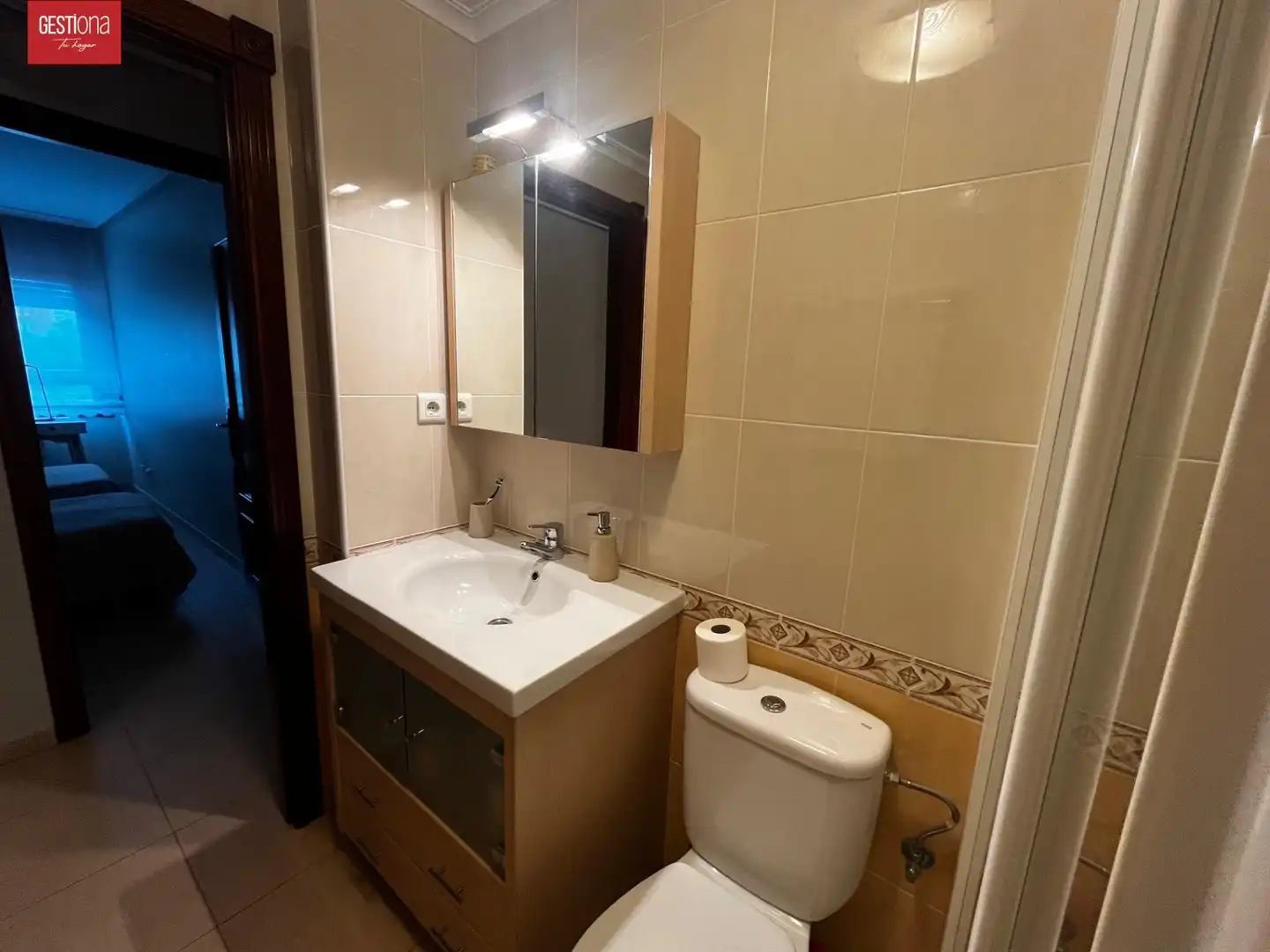 Baño de Apartamento en venta en Noja con Calefacción, Terraza y Amueblado