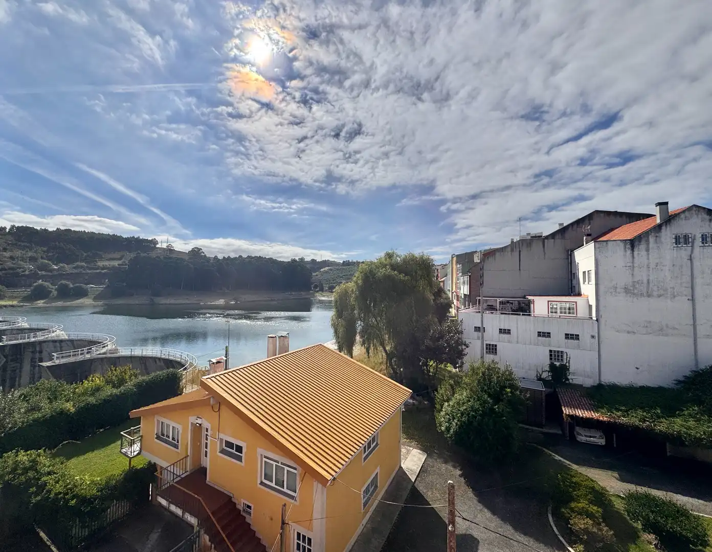 Vista exterior de Piso en venta en Pastoriza