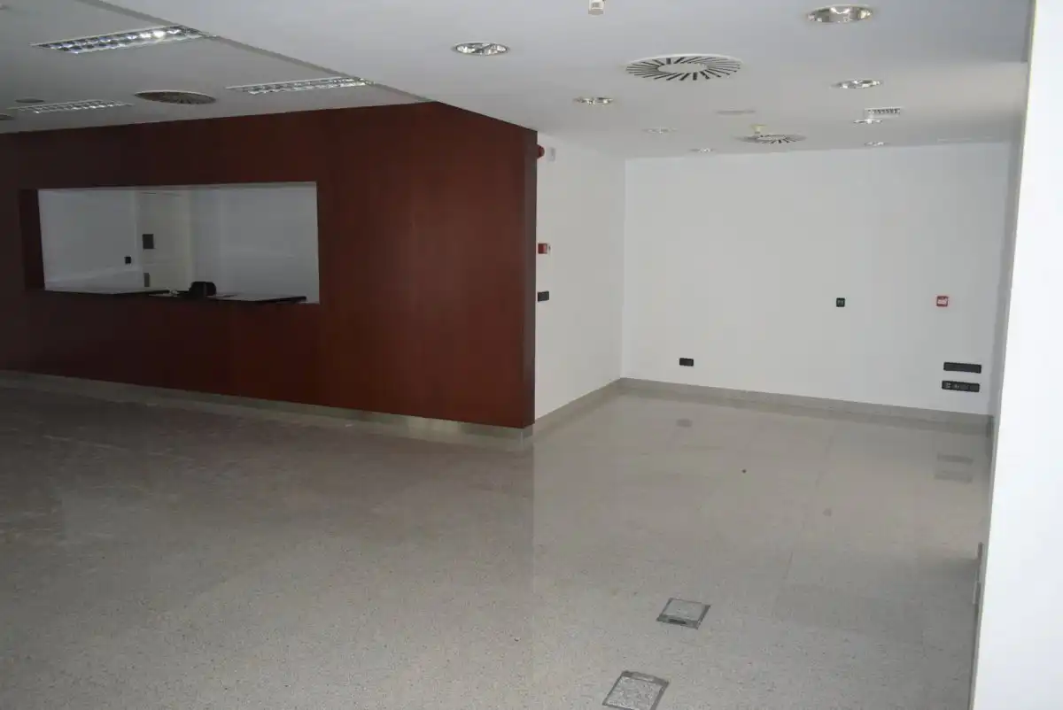Gewerbefläche zur Miete in Alameda De Colón 5, imagen 7