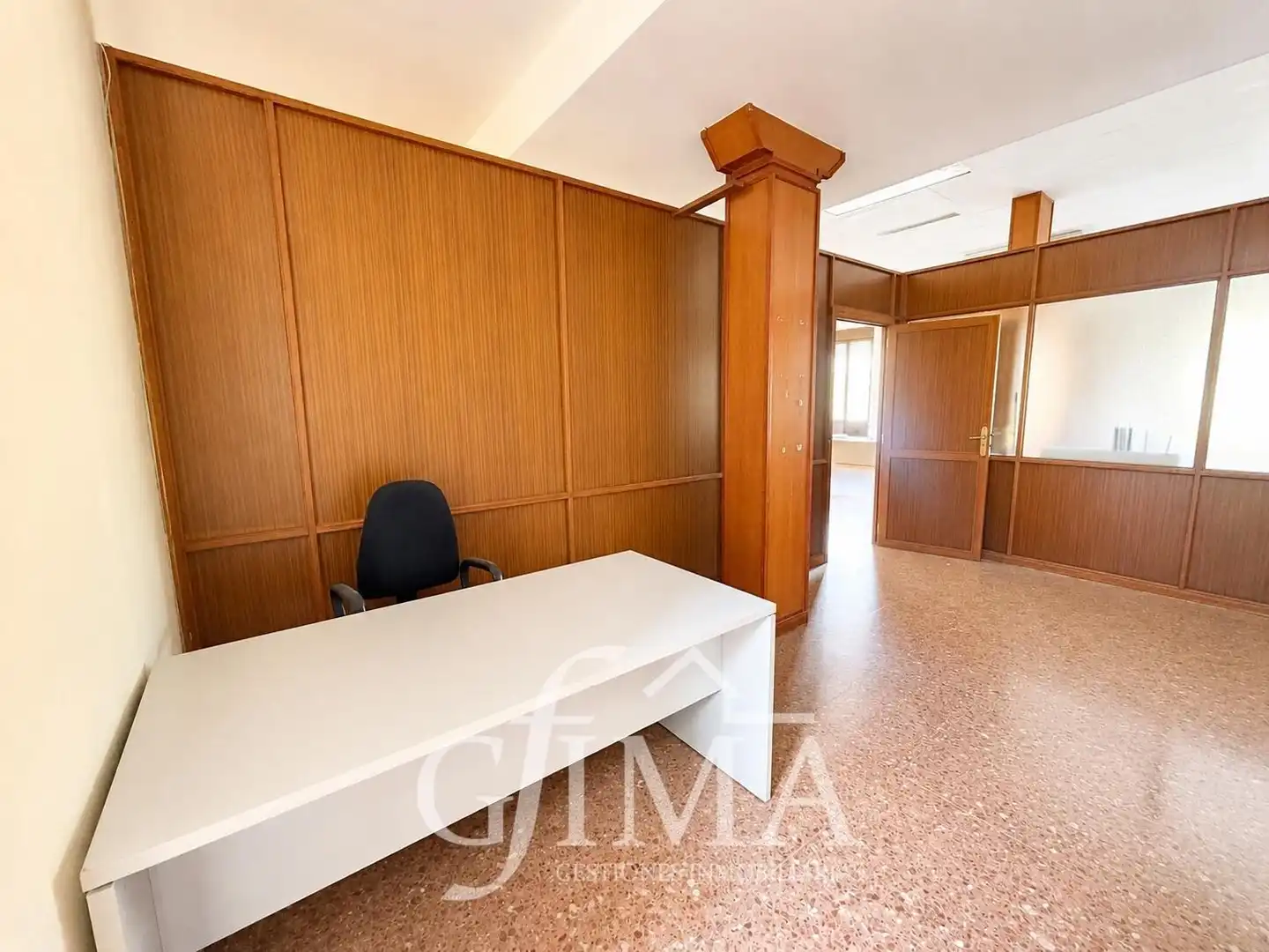 Local comercial de lloguer a Calle de Don Víctor Peñasco, imagen 4