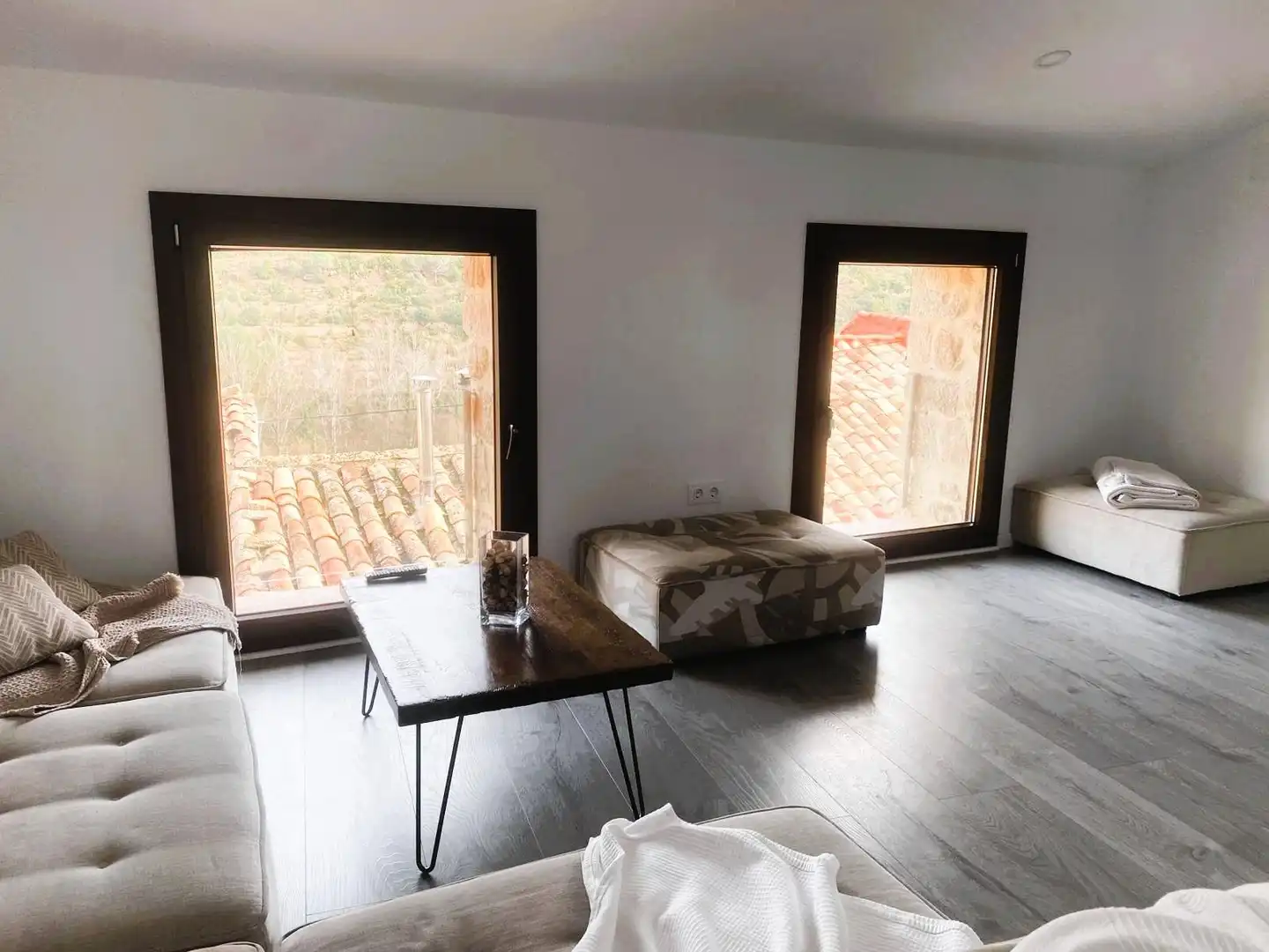 Sala d'estar de Finca rústica en venda en Olba amb Calefacció i Moblat