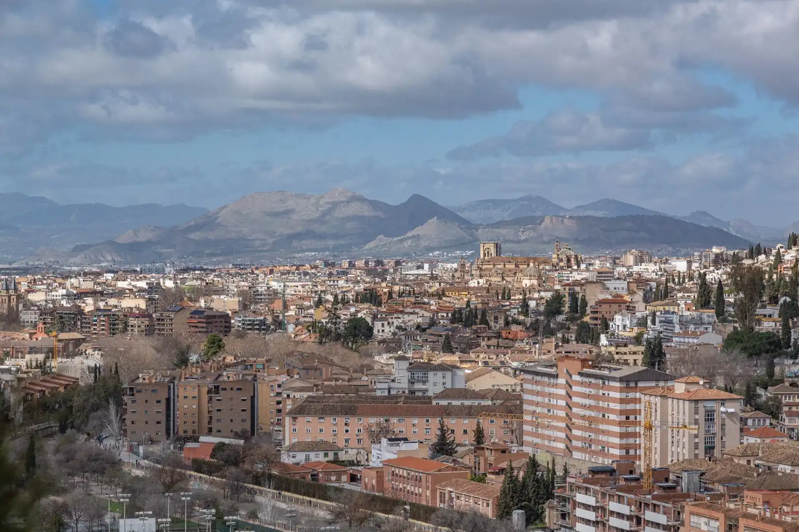 Vista exterior de Casa adosada en venta en Granada con Aire acondicionado y Calefacción