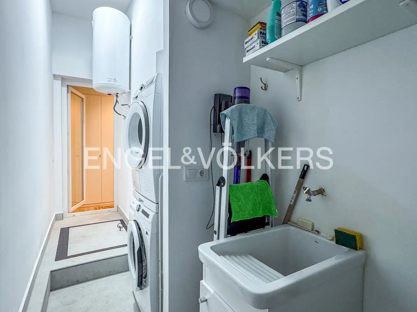 Balcony of Flat for rent in Barcelona  with Air Conditioner, Heating and Parquet flooring