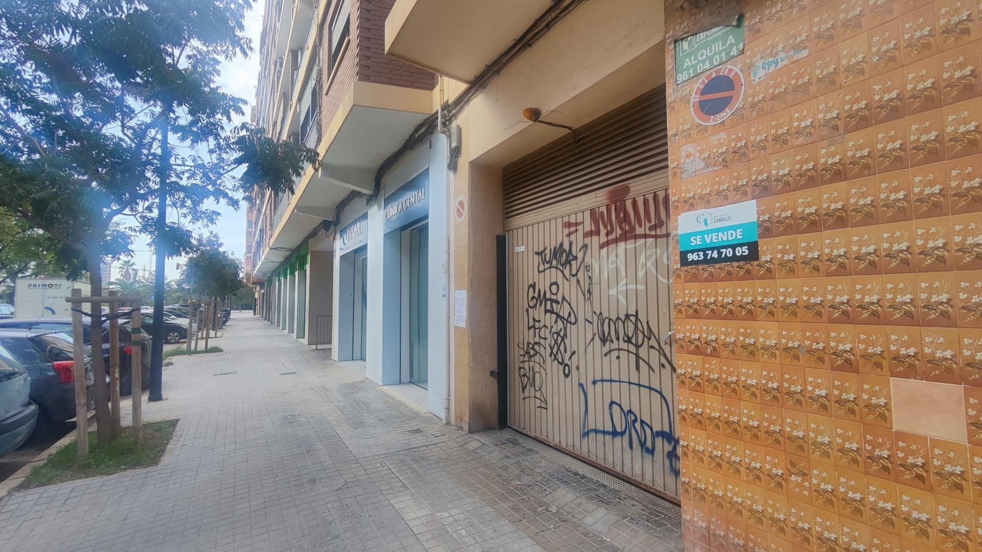 Garatge de lloguer a Calle ISLA CABRERA, 69, Malilla