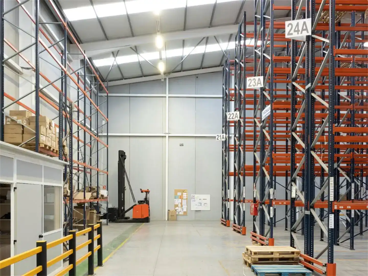 Fabrikhallen zur Miete in L'Olleria, Valencia