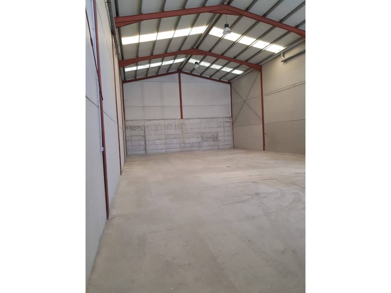 Industrial buildings to rent in Manilva