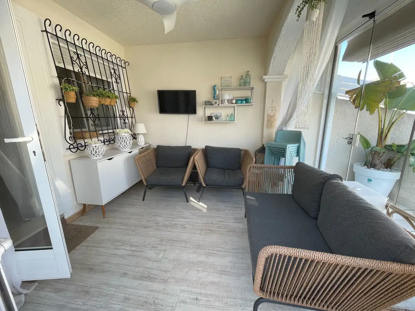 Living room of Duplexes for sale in Pilar de la Horadada  with Air Conditioner, Swimming Pool and Furnished