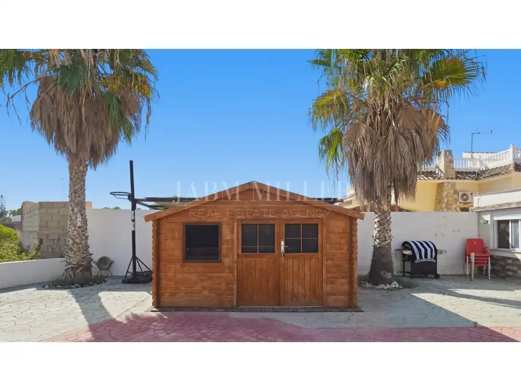 Garden of Houses for sale in La Huerta  