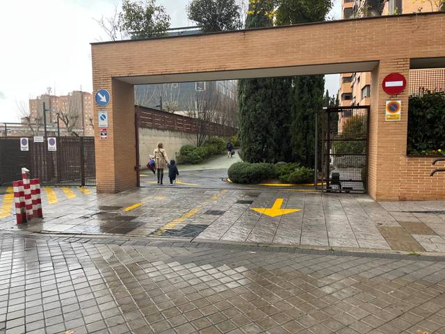 Garaje en Alquiler en Calle Agastia en San Pascual