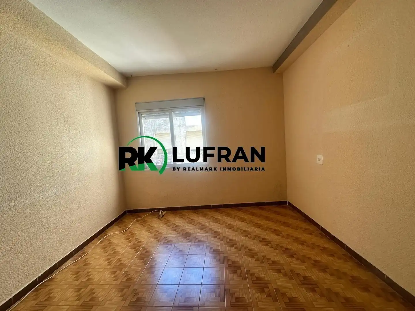 Wohnung zum Verkauf in Alicante / Alacant mit Balkon