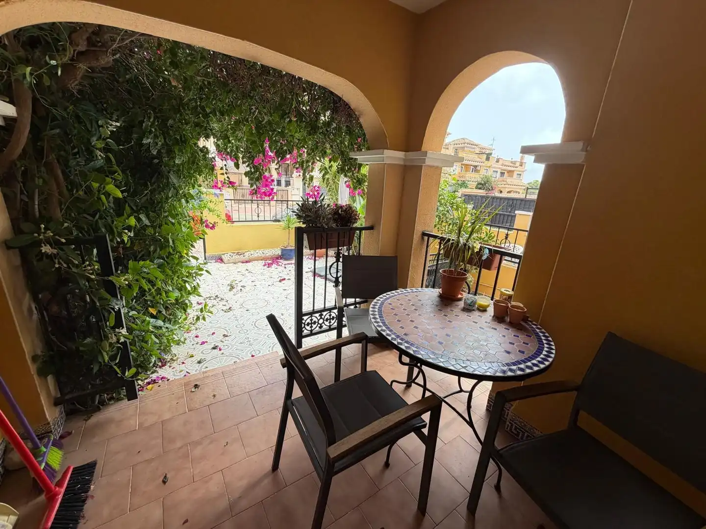 Terrassa de Casa o xalet en venda en Torrevieja amb Piscina comunitària