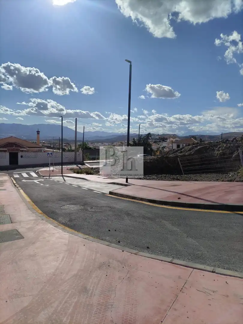 Vista exterior de Casa adosada en venta en Málaga con Jardín privado