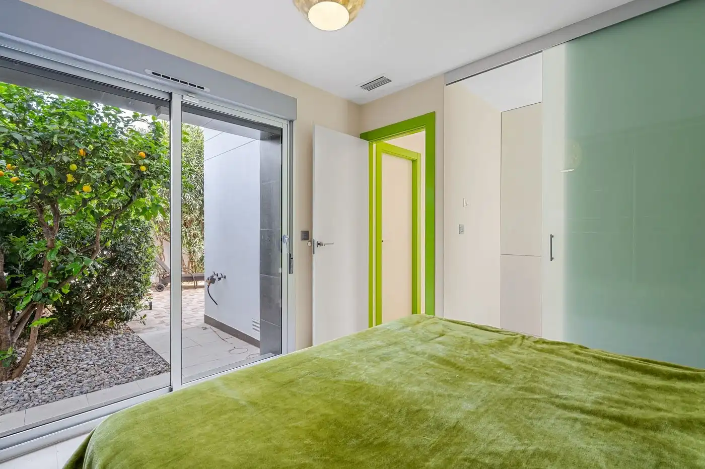 Detached house with terrace for sale in Calle Montebello, imagen 10