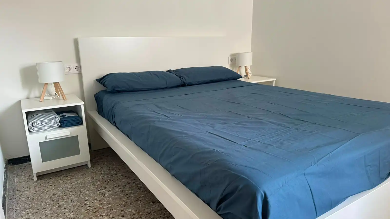 Bedroom of Flat for rent in Ferrol  with Furnished, Oven and Washing machine