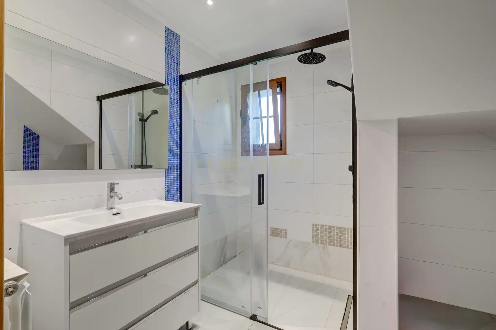 Baño de Casa o chalet en venta en Irun  con Jardín privado