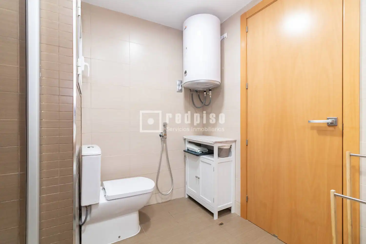 Baño de Piso en venta en Valencia con Aire acondicionado